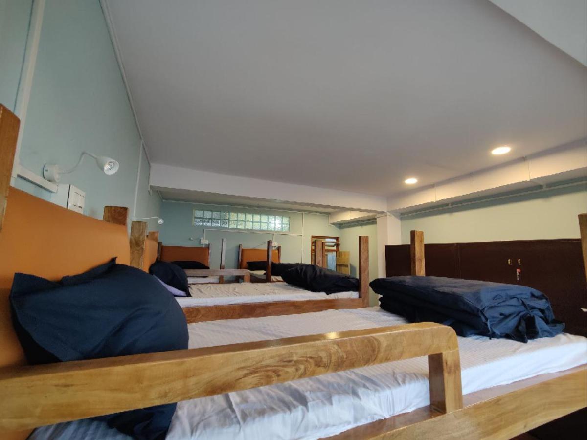 Tara Circle Hostel Дарджилинг Екстериор снимка