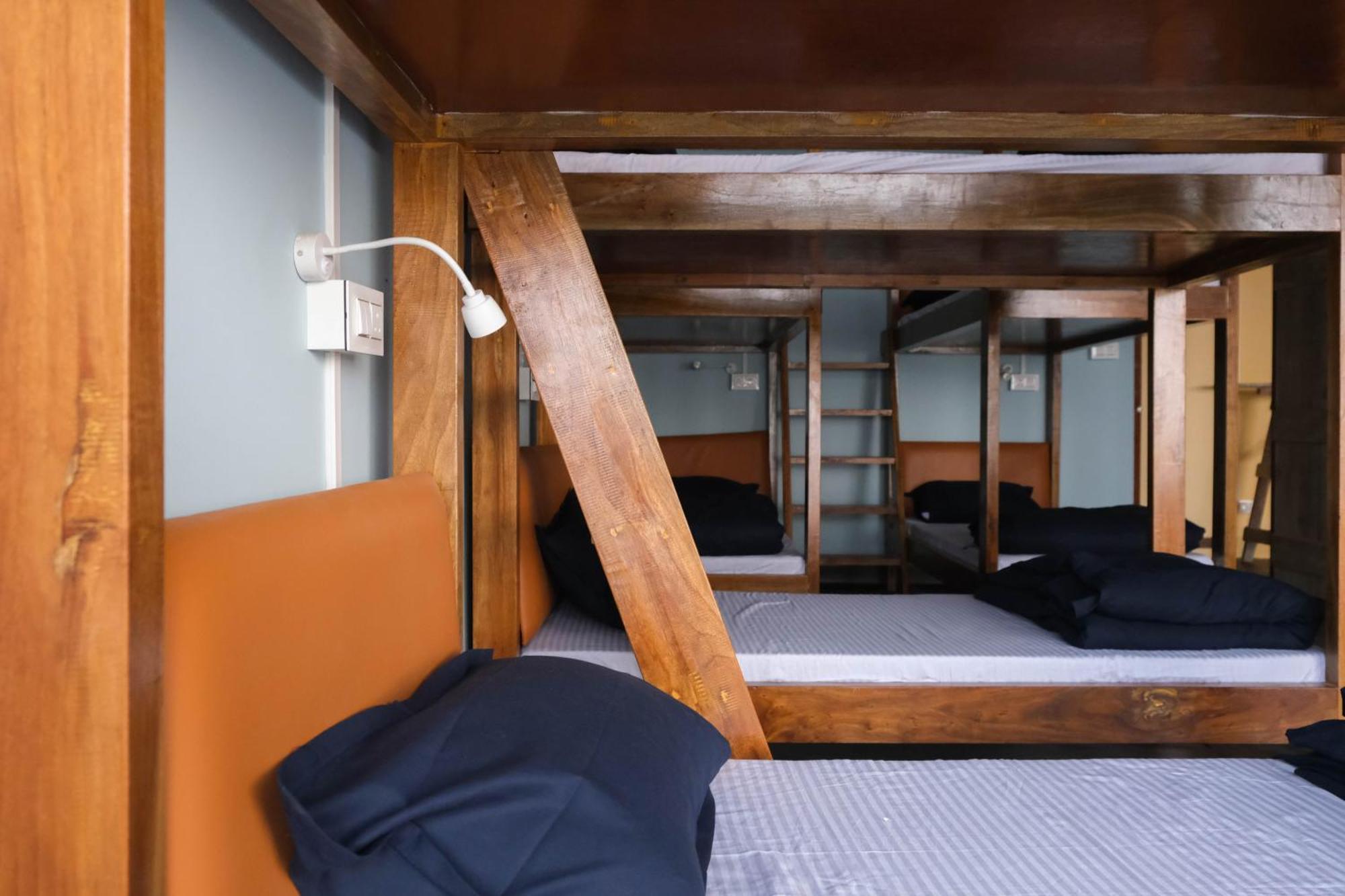 Tara Circle Hostel Дарджилинг Екстериор снимка
